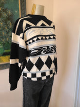 Load image into Gallery viewer, 80s Avant Garde Obbi Label Holiday Sweater