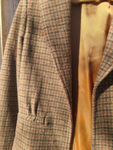 Load image into Gallery viewer, Olive/Maroon Vintage Tweed Blazer