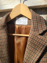 Load image into Gallery viewer, Olive/Maroon Vintage Tweed Blazer
